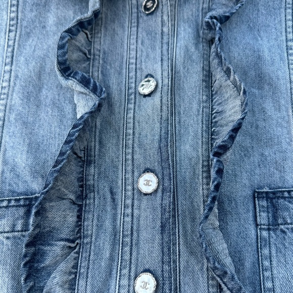 CHANEL | 2022 denim jacket - Picture 7 of 7